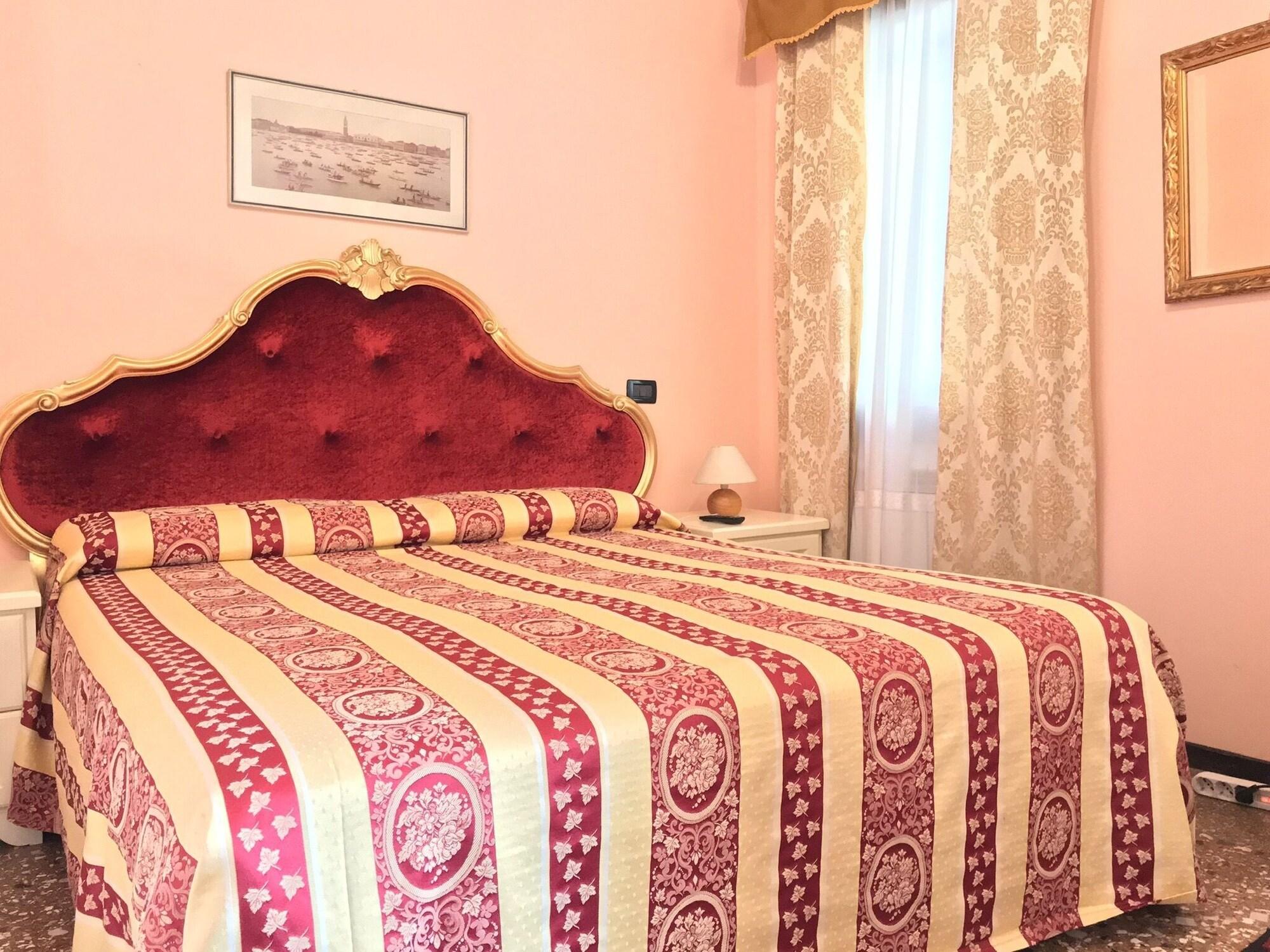 Alloggi Serena Venice Luaran gambar